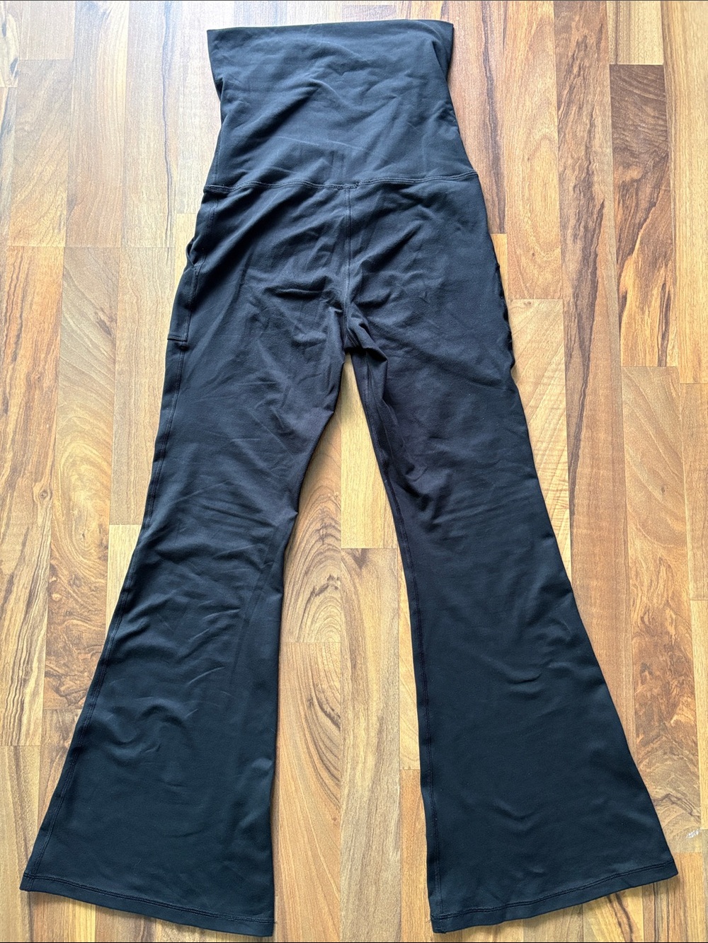 aerie Woman’s Black High-Rise Flare Yoga Pants Size S - Picture 6 of 15